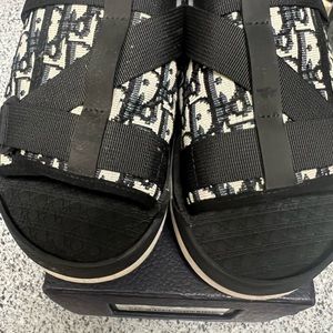 Dior slides